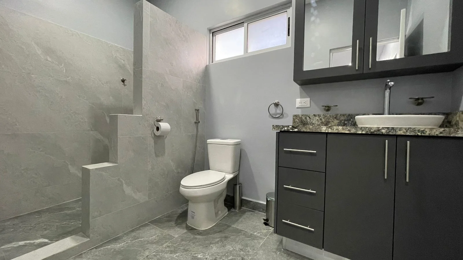 Casa Feliz: Spacious 3 bedrooms modern house for long term rental in Villareal photo 9