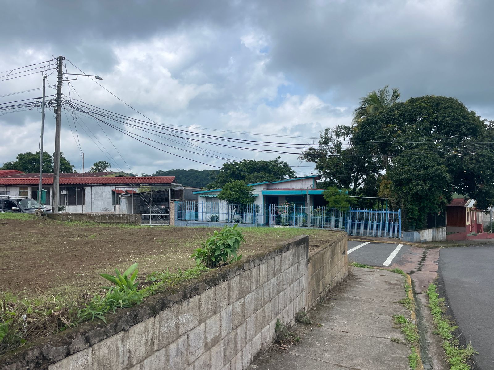 Lot of 294 M2 (0,07 Acre)  with mountain in downtown Tilaran  photo 7