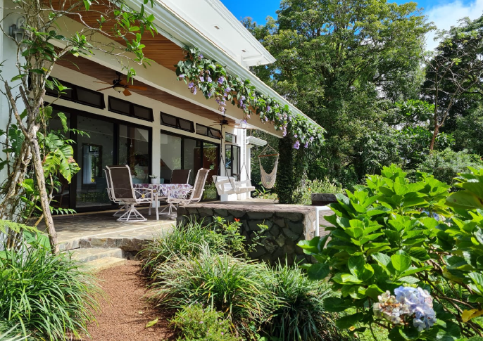 Villa Corazón: Luxury 4BD, 3.5BA Home + 3BD, 3.5BA GuestHouse w/ LAKE ACCESS photo 29