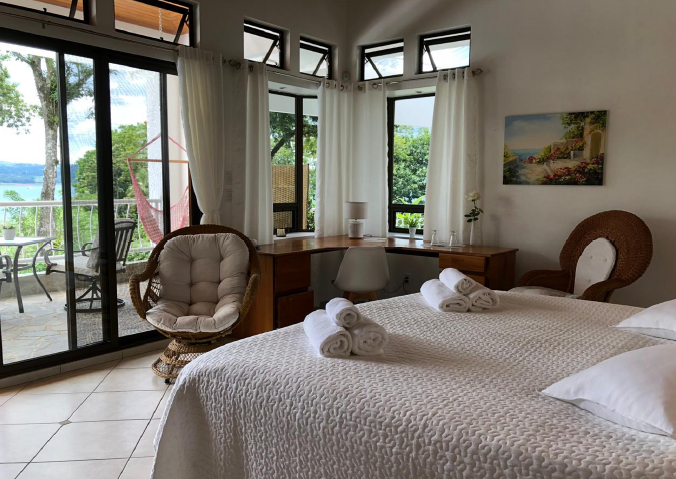 Villa Corazón: Luxury 4BD, 3.5BA Home + 3BD, 3.5BA GuestHouse w/ LAKE ACCESS photo 33