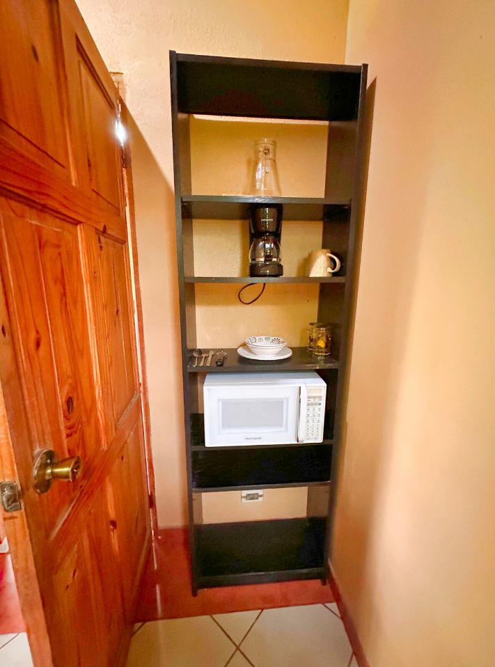 Commercial property: main house + 5 cabins + greenhouse + stable in Cinco Esquinas  photo 58