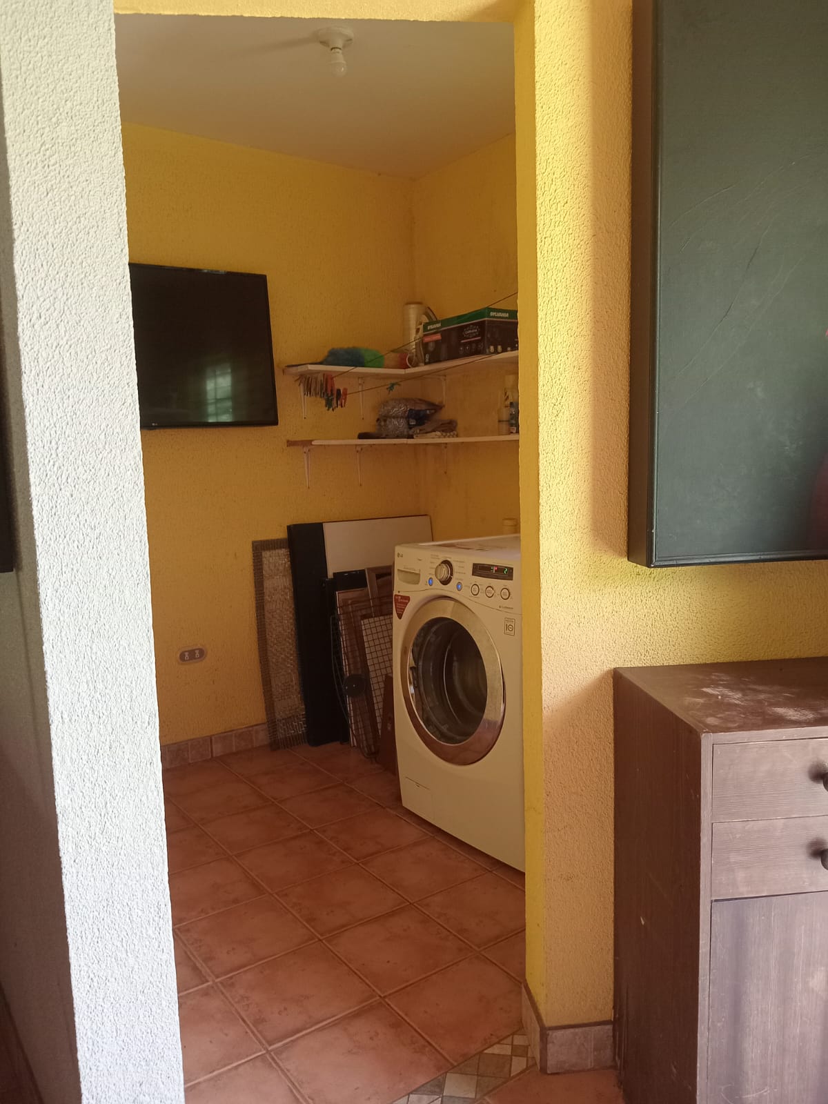 Commercial property: main house + 5 cabins + greenhouse + stable in Cinco Esquinas  photo 17