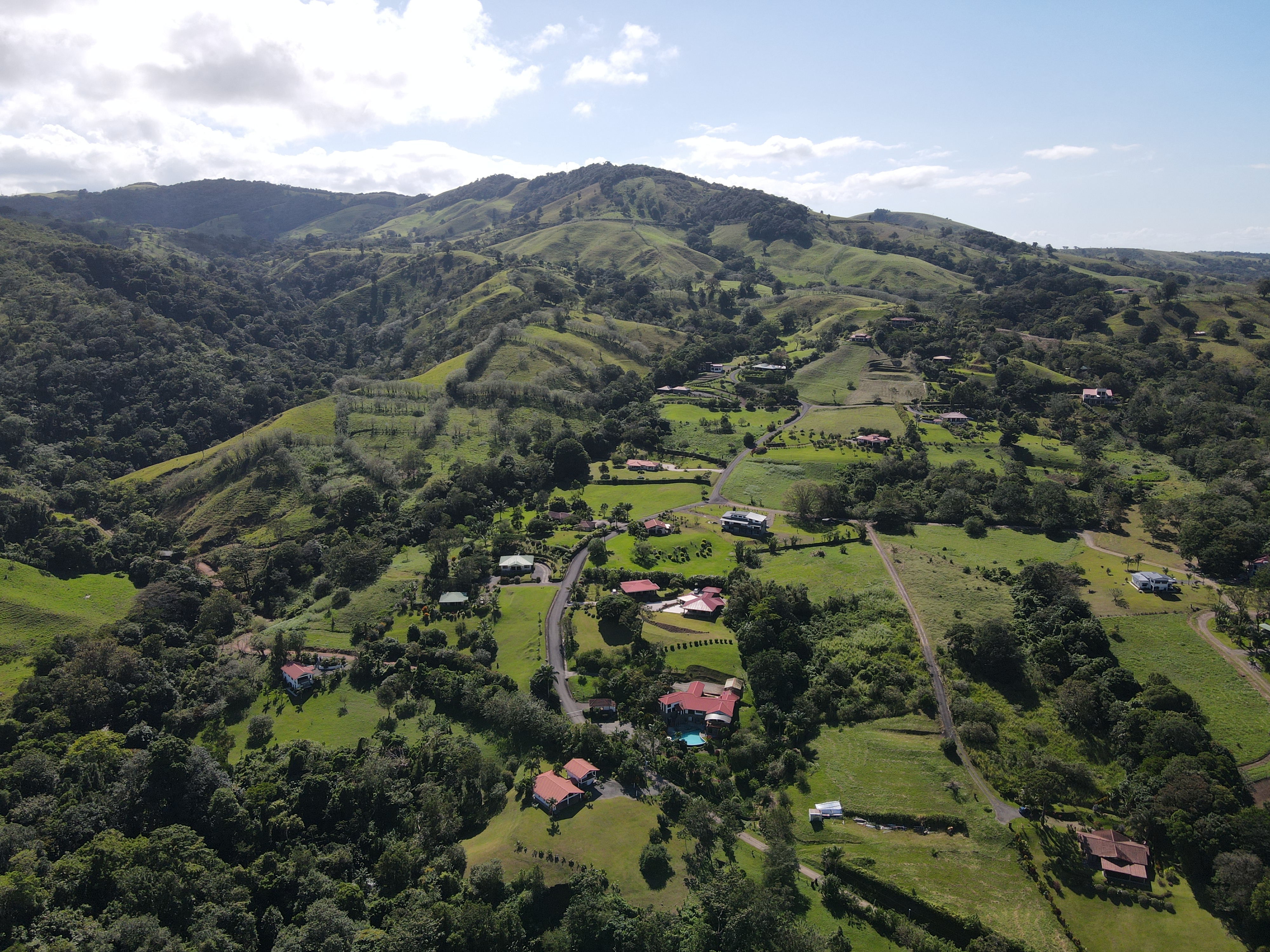 Beautiful Lake & Volcano View Home in Gated Community – Fully Furnished  photo 48