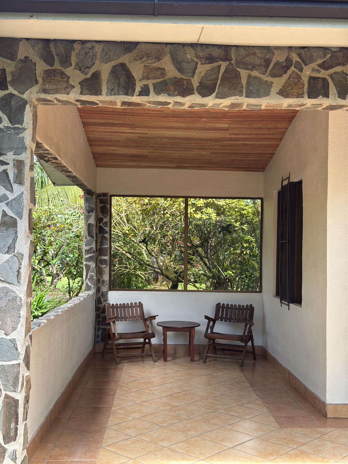 Commercial property: main house + 5 cabins + greenhouse + stable in Cinco Esquinas  photo 35