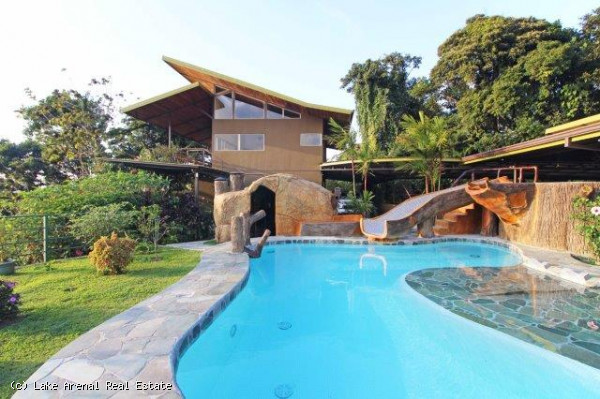 Modern Bali-Style Home, 8 BD, 5 BA 3,70 Acre In Nuevo Arenal photo 13