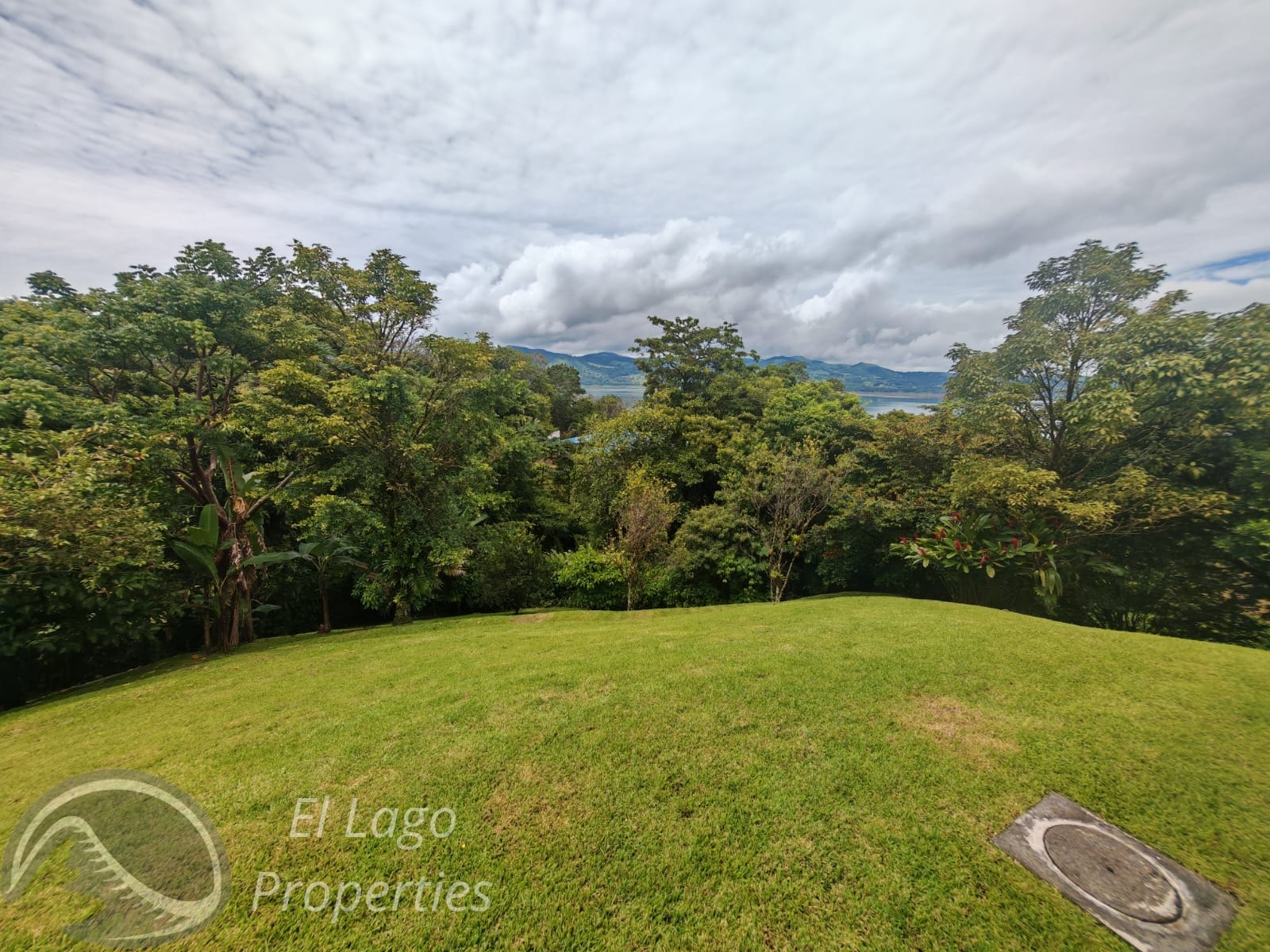 Luxurious Home 4 BD 4 BA With Amazing Lake Views In Nuevo Arenal  photo 47