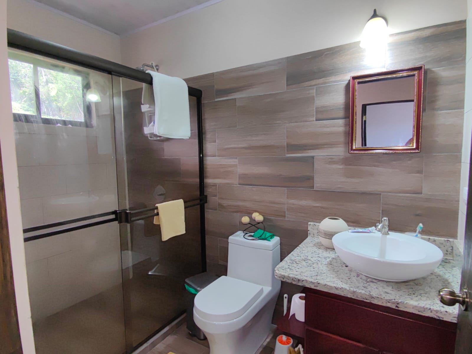 Charming 2BD, 1.5 BA LAKE VIEW Home Just Steps from Lake Shore in Tronadora  photo 19