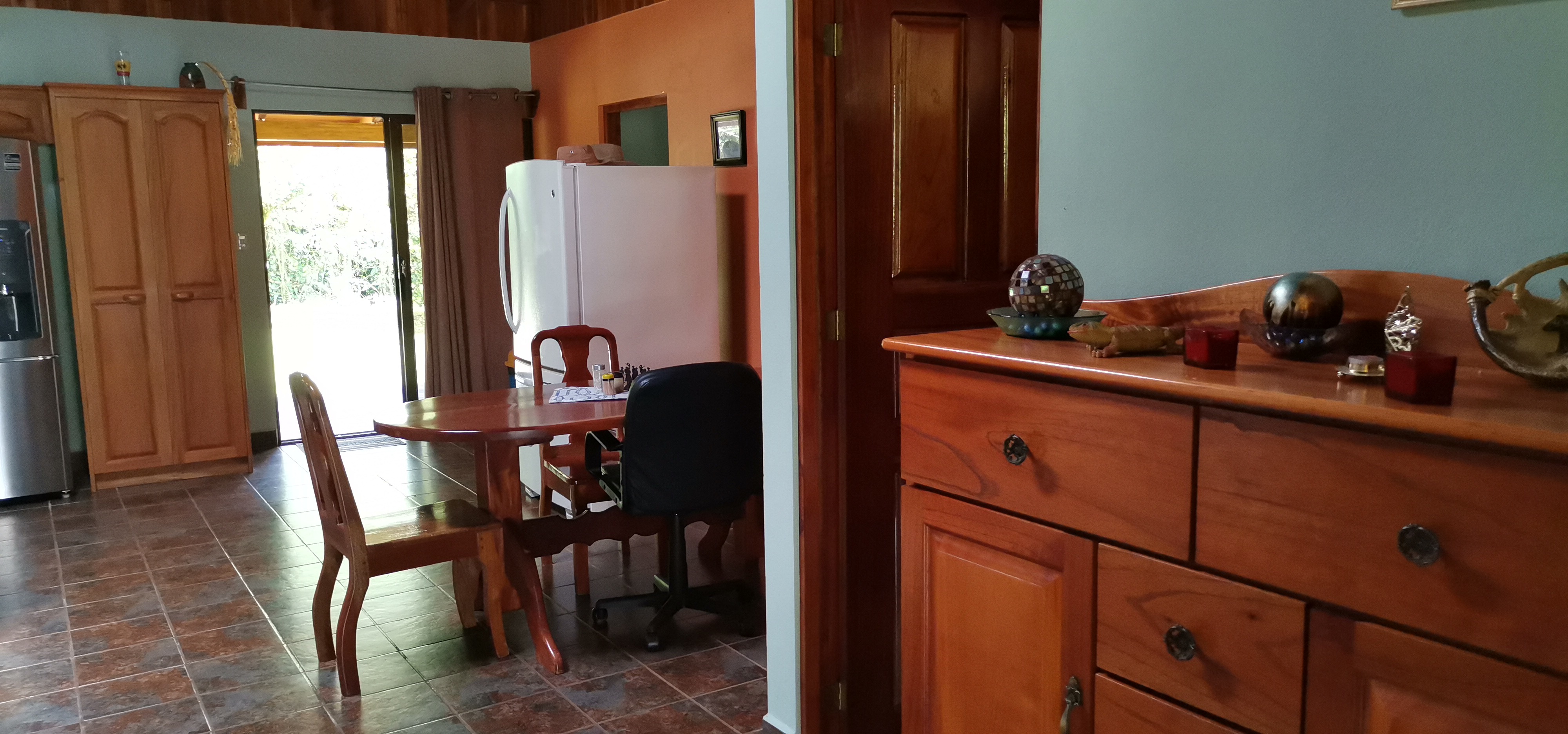 Fully Furnished 2 Bedroom 2 Bathroom Home On Cote River  photo 8