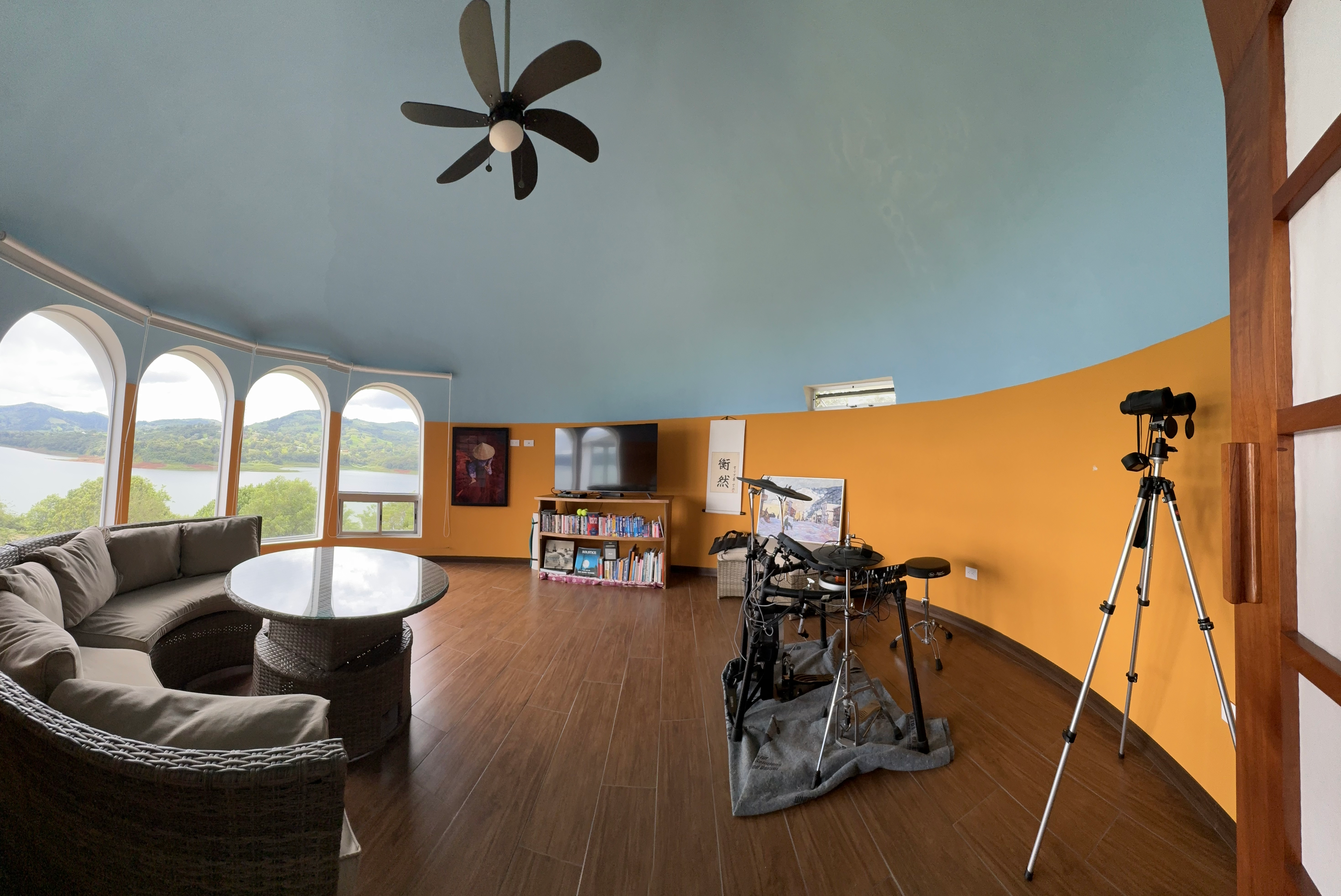 Spectacular Modern Dome-Style Home w/ Lake View & a Guest House in Tronadora photo 9