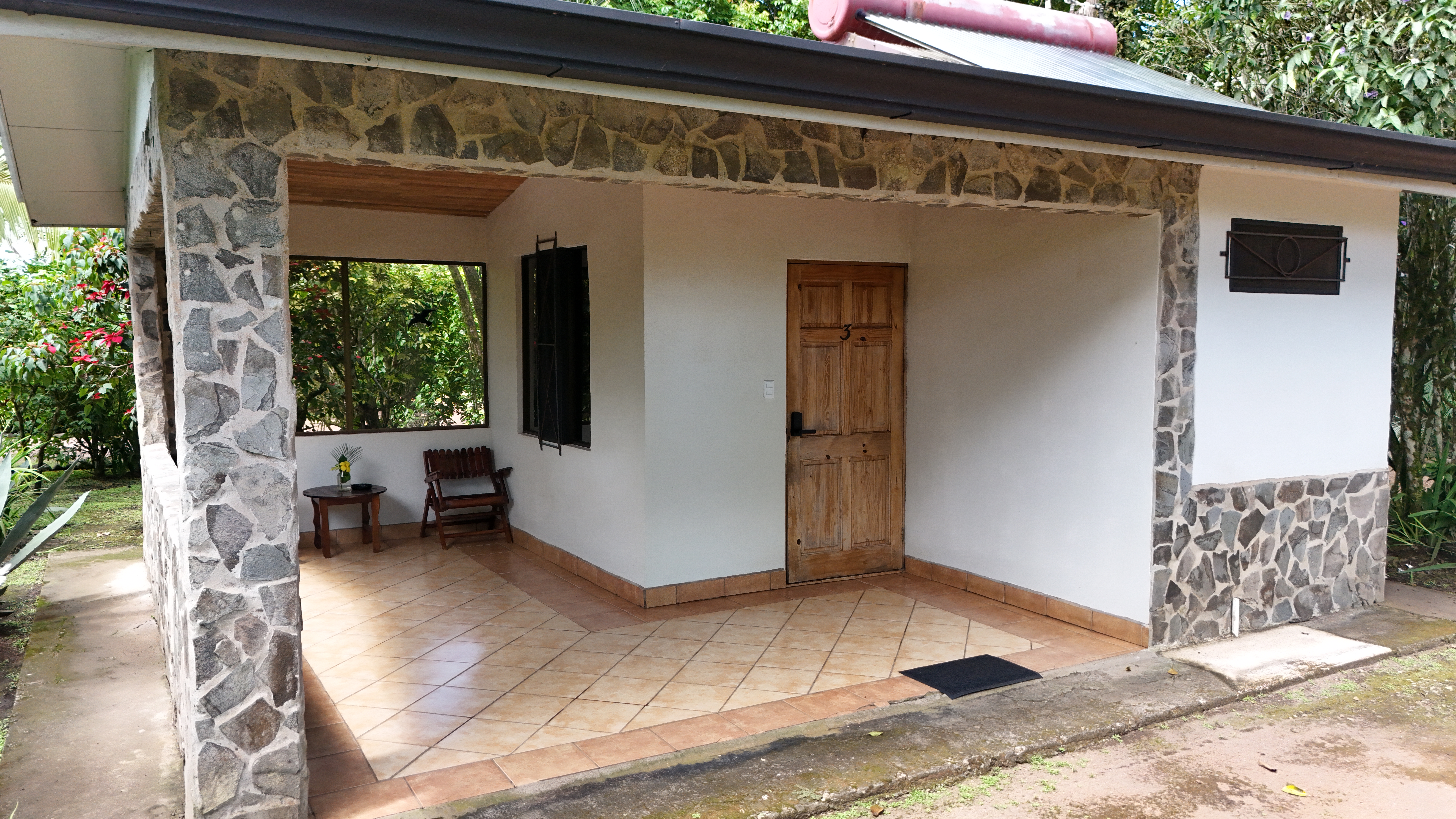 Commercial property: main house + 5 cabins + greenhouse + stable in Cinco Esquinas  photo 33