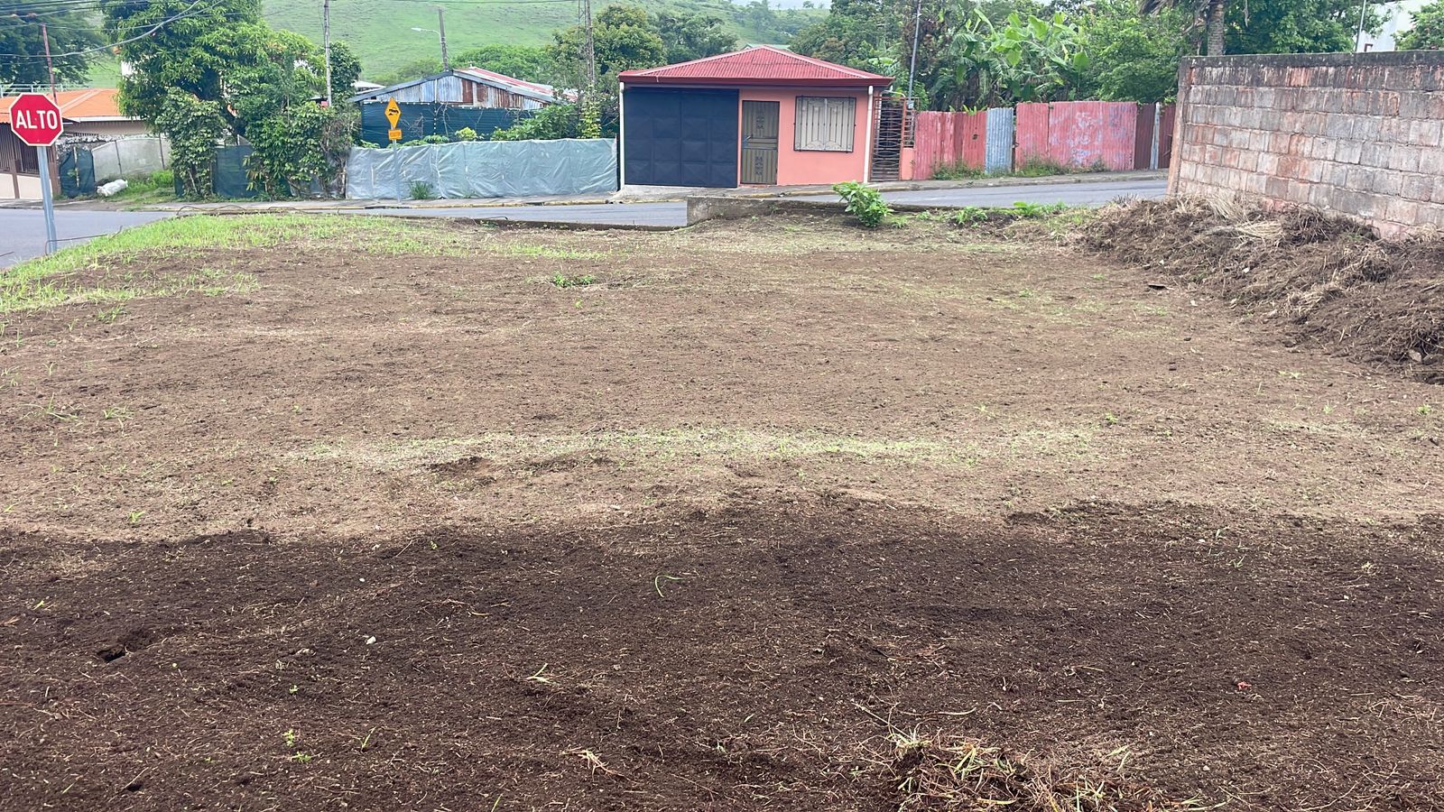 Lot of 294 M2 (0,07 Acre)  with mountain in downtown Tilaran  photo 9