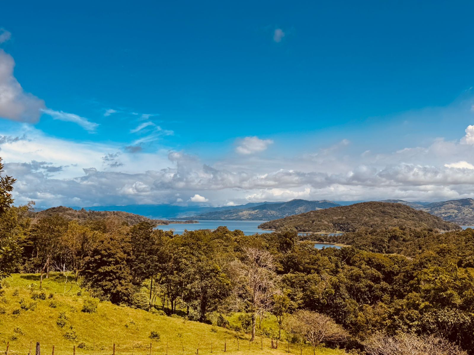 Lake & Volcano View Estate with Pool, Jacuzzi & Apt In El Aguacate photo 47