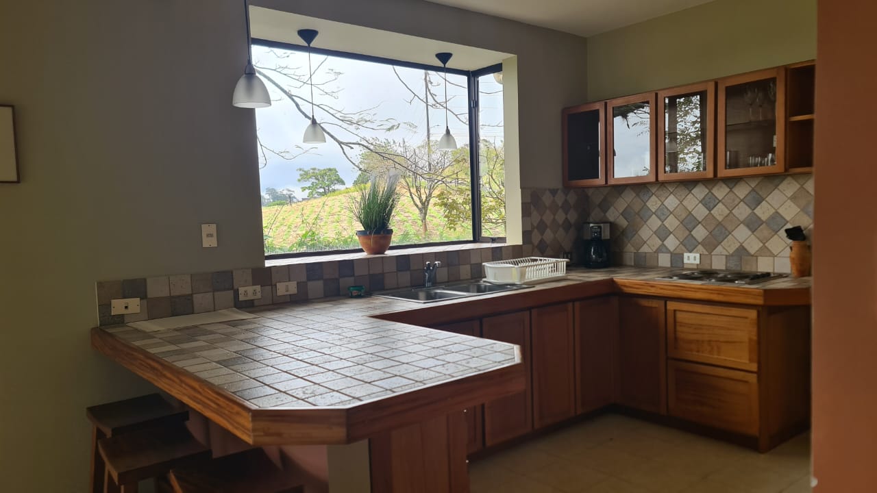  Beautiful 3 Bedroom 2 Bathroom Furnished Home in El Aguacate photo 11