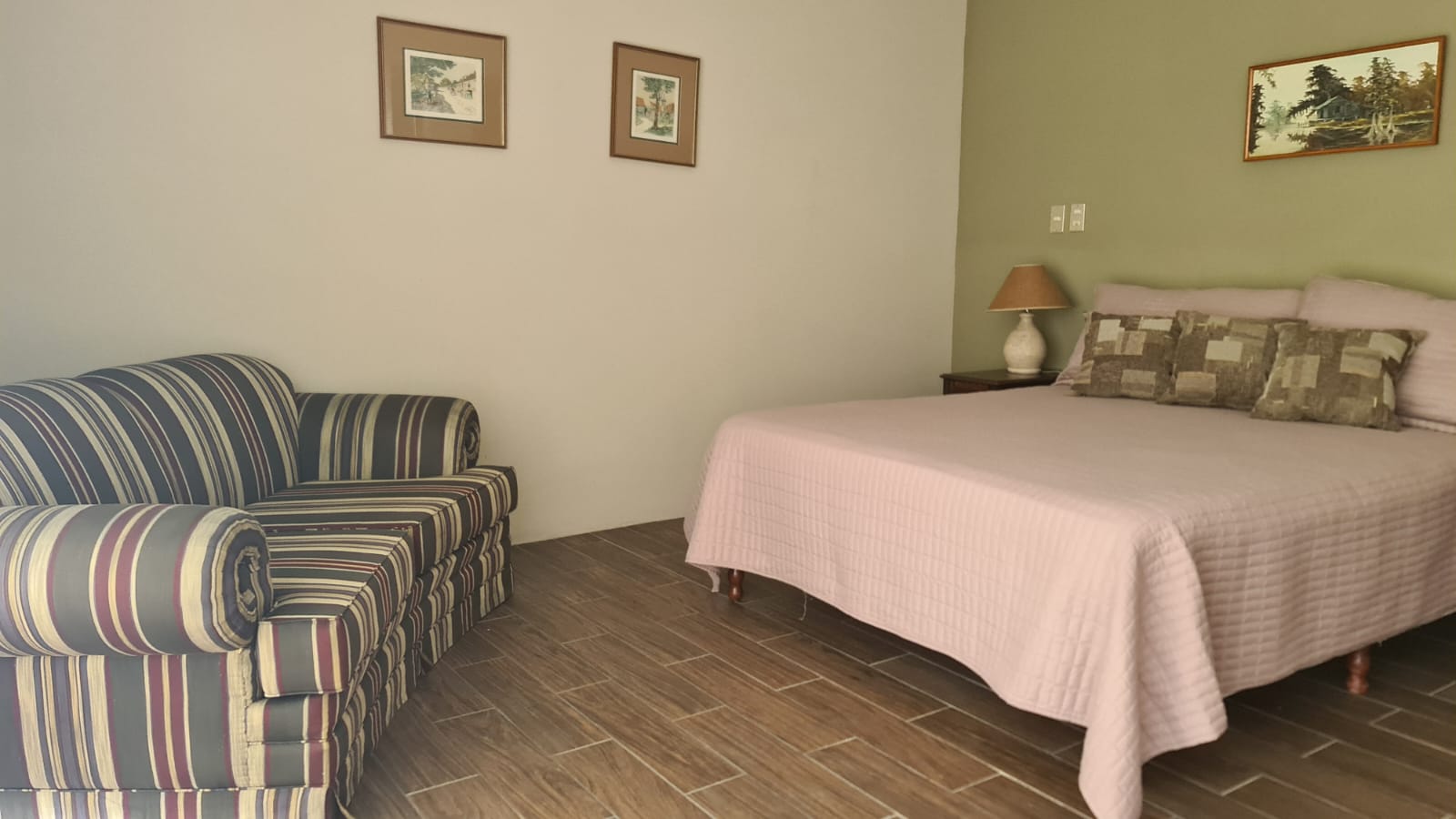 Furnished 3 BR, 2 BA Lake View Home w/ Utilities in Gated Community photo 10