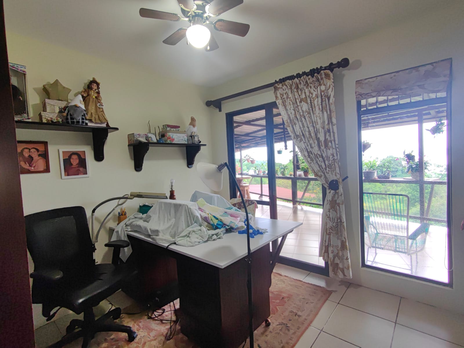Sprawling, 2 BD/2 BA Home+Office+Apt+Stables+Green House in Tronadora photo 22