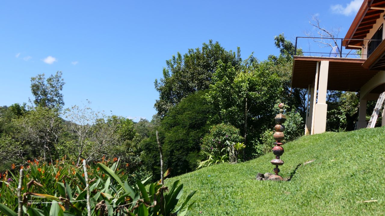 A new beautiful 2 BD/2 BA lake, volcano & rain forest view Casita  photo 36