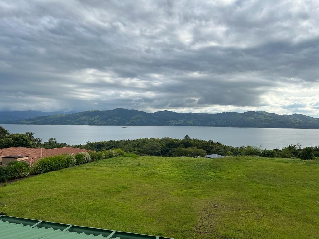 Luxury, Lake & Volcano View, 2BD/3BA Home in Gated Commuinty+1BD/1BA Apt photo 41
