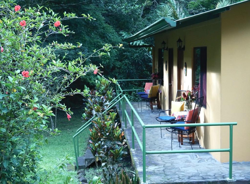 Commercial Space, Cabins, & Retreats: A Nature Haven w/ Riverfront Serenity photo 12