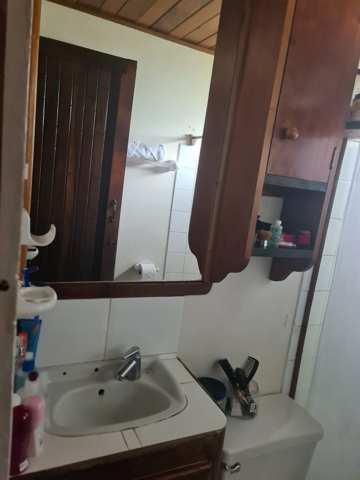 Charming, 3 BD, 1 BA, Tico Home with Tons of Potential in Nuevo Arenal  photo 8