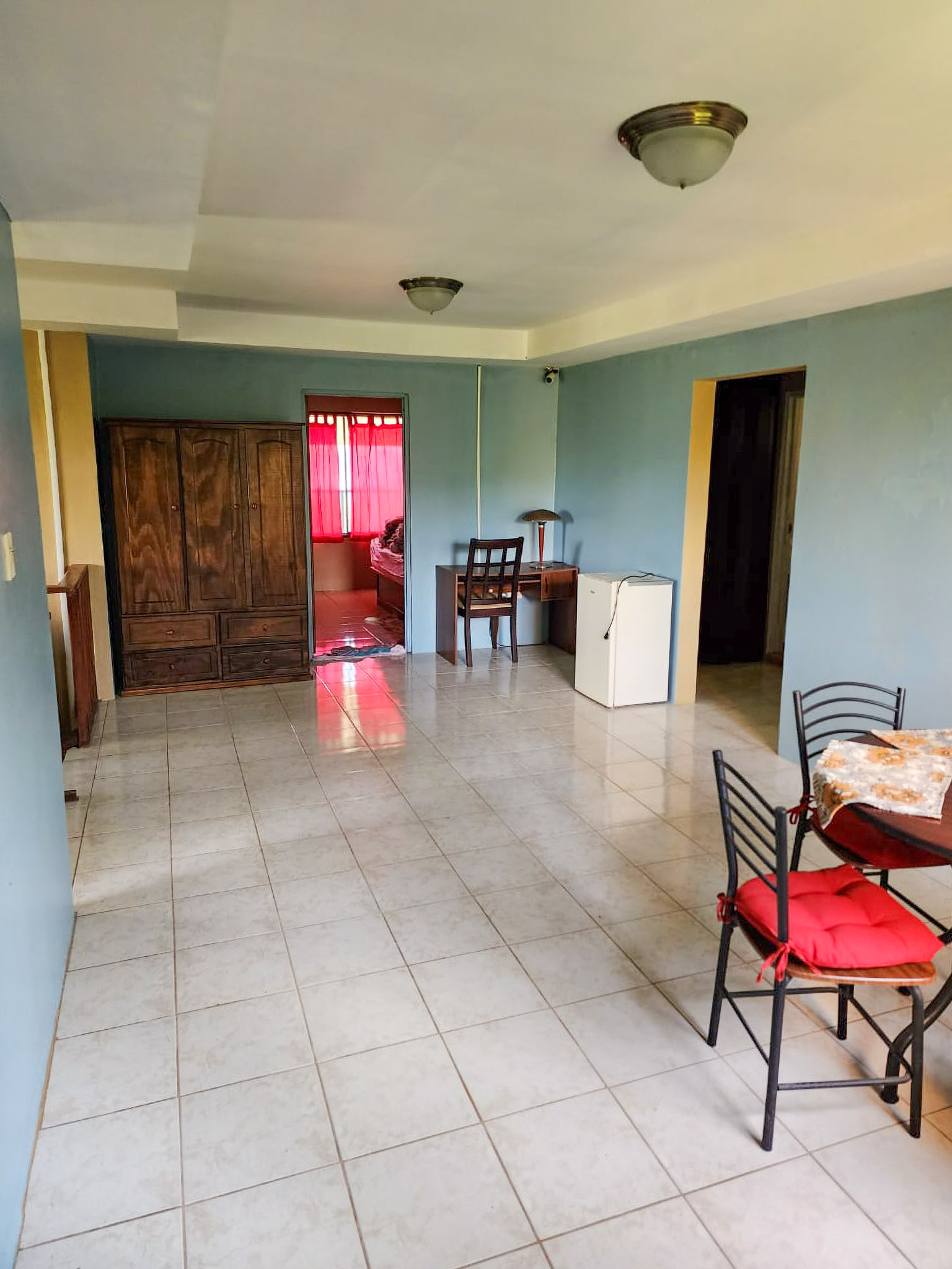 Lake view Residence 6 BD/5BA with Commercial Opportunity photo 7