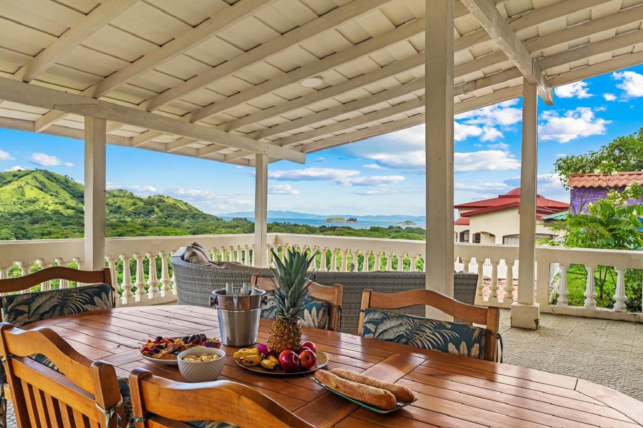 Luxury 19-Bedroom Property with Pools, Gardens & Stunning Ocean Views  photo 46