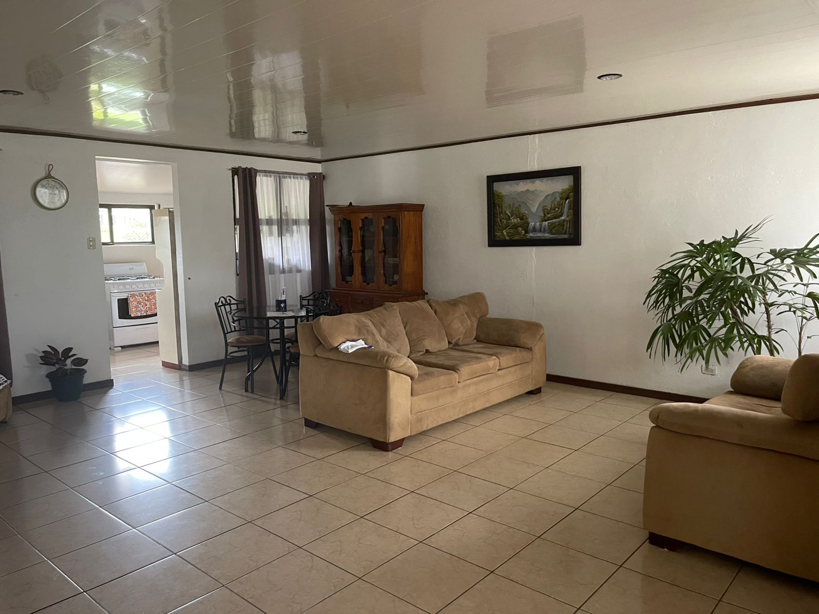 Charming 2 Bedroom 1 Bathroom Home in the Heart of Nuevo Arenal photo 8