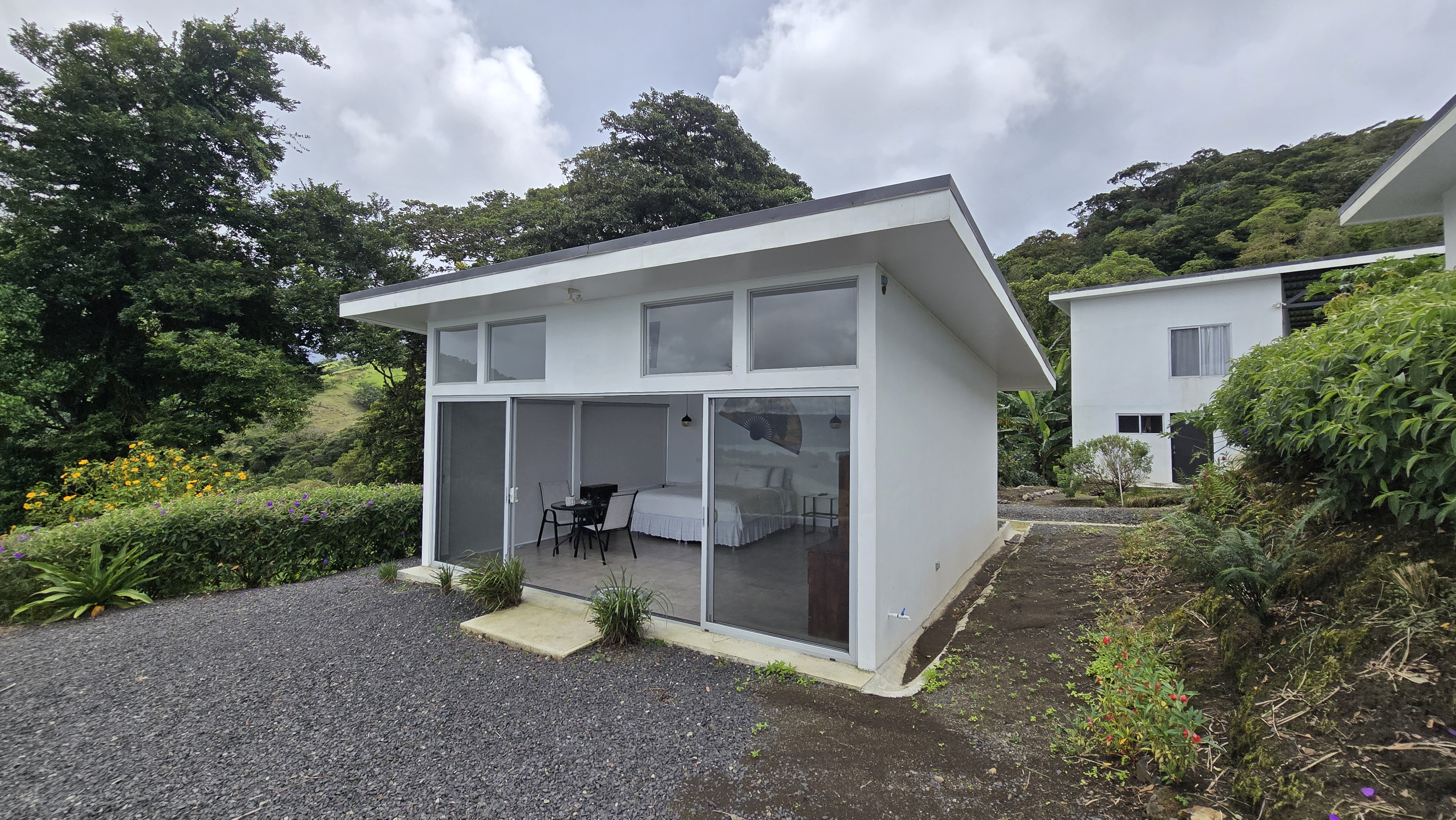 Luxurious Residential Complex with Income Potential in Tronadora photo 29