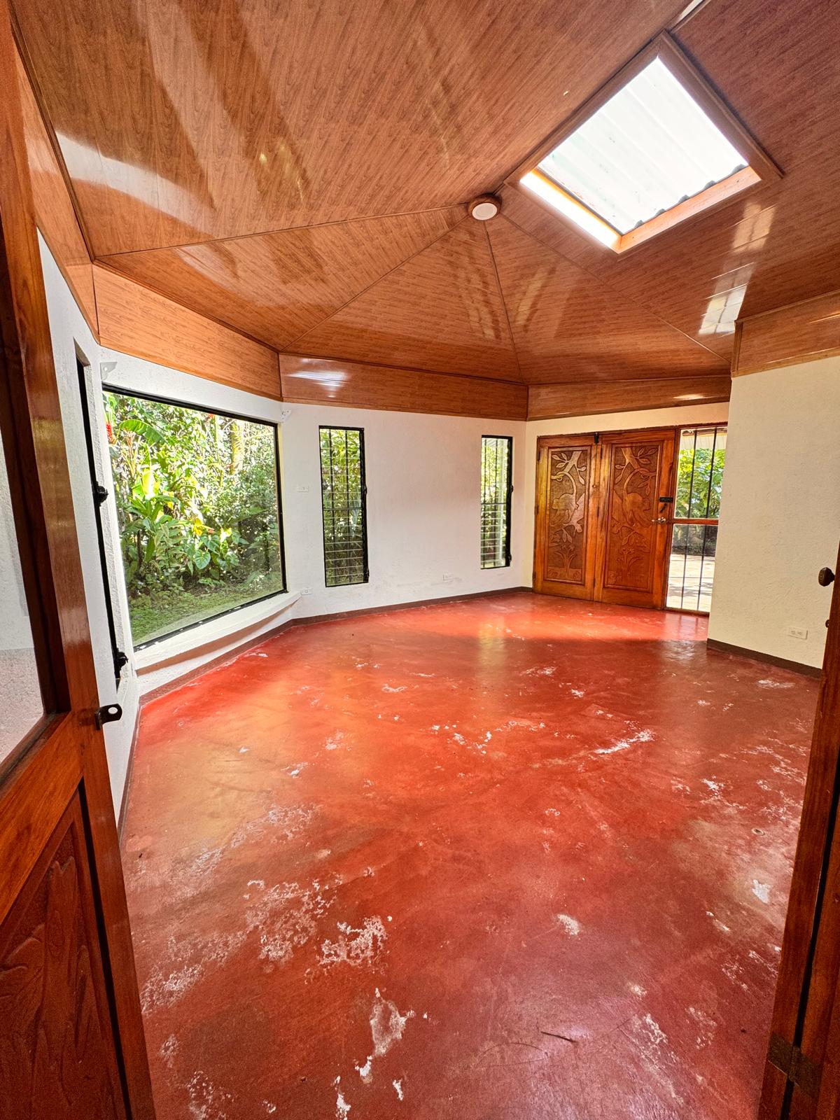 Charming 3 Bedroom 2 Bathroom Home in Nuevo Arenal photo 6