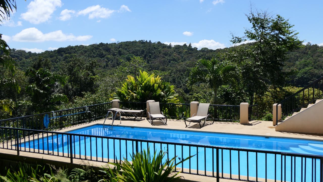 A new beautiful 2 BD/2 BA lake, volcano & rain forest view Casita  photo 21