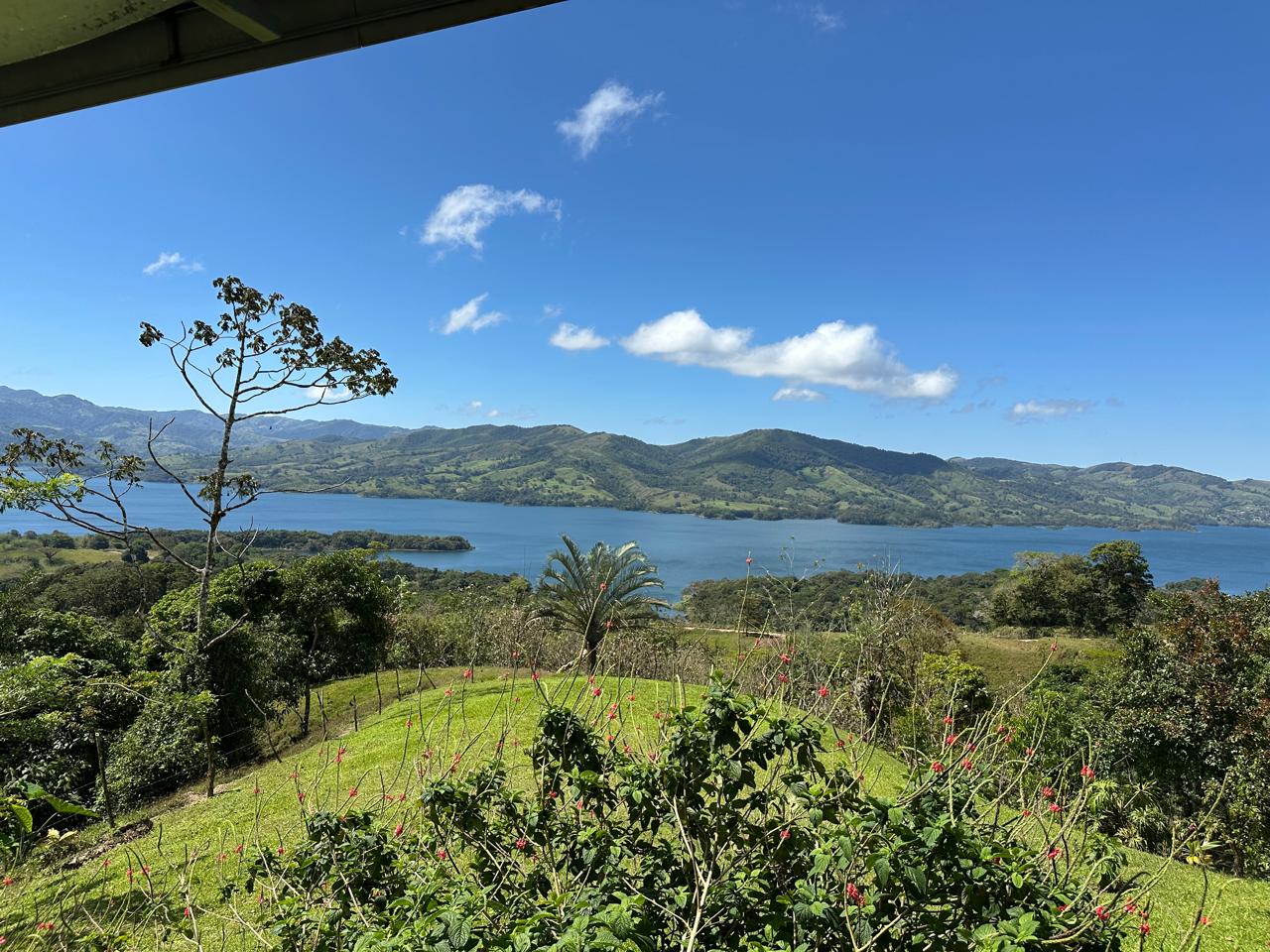 Lovely 3-Bedroom 2 Bathroom Home with Panoramic Lake & Mountain Views  photo 17