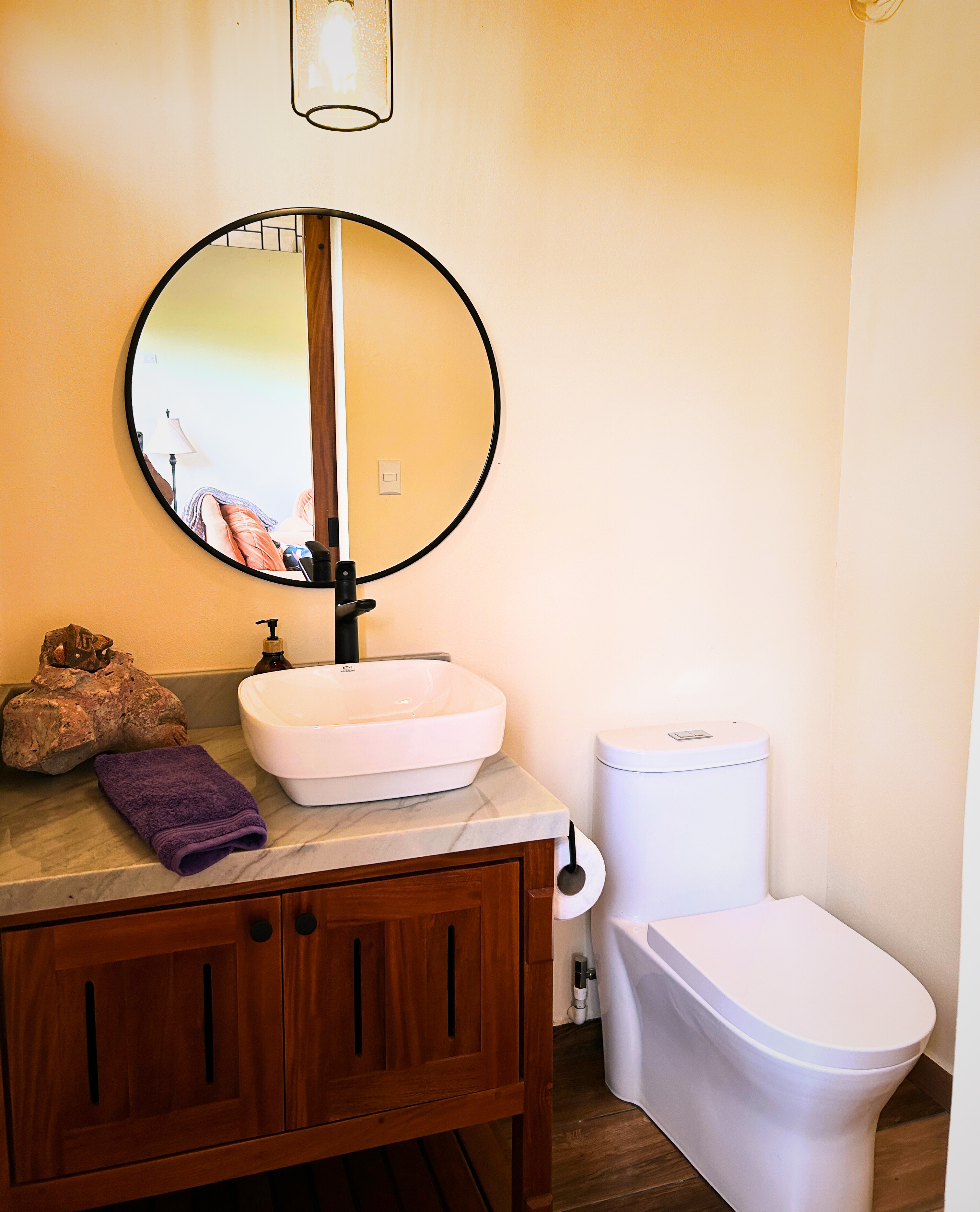 Charming 3-Bedroom Home with Guest House & Stunning Lake Arenal Views  photo 24