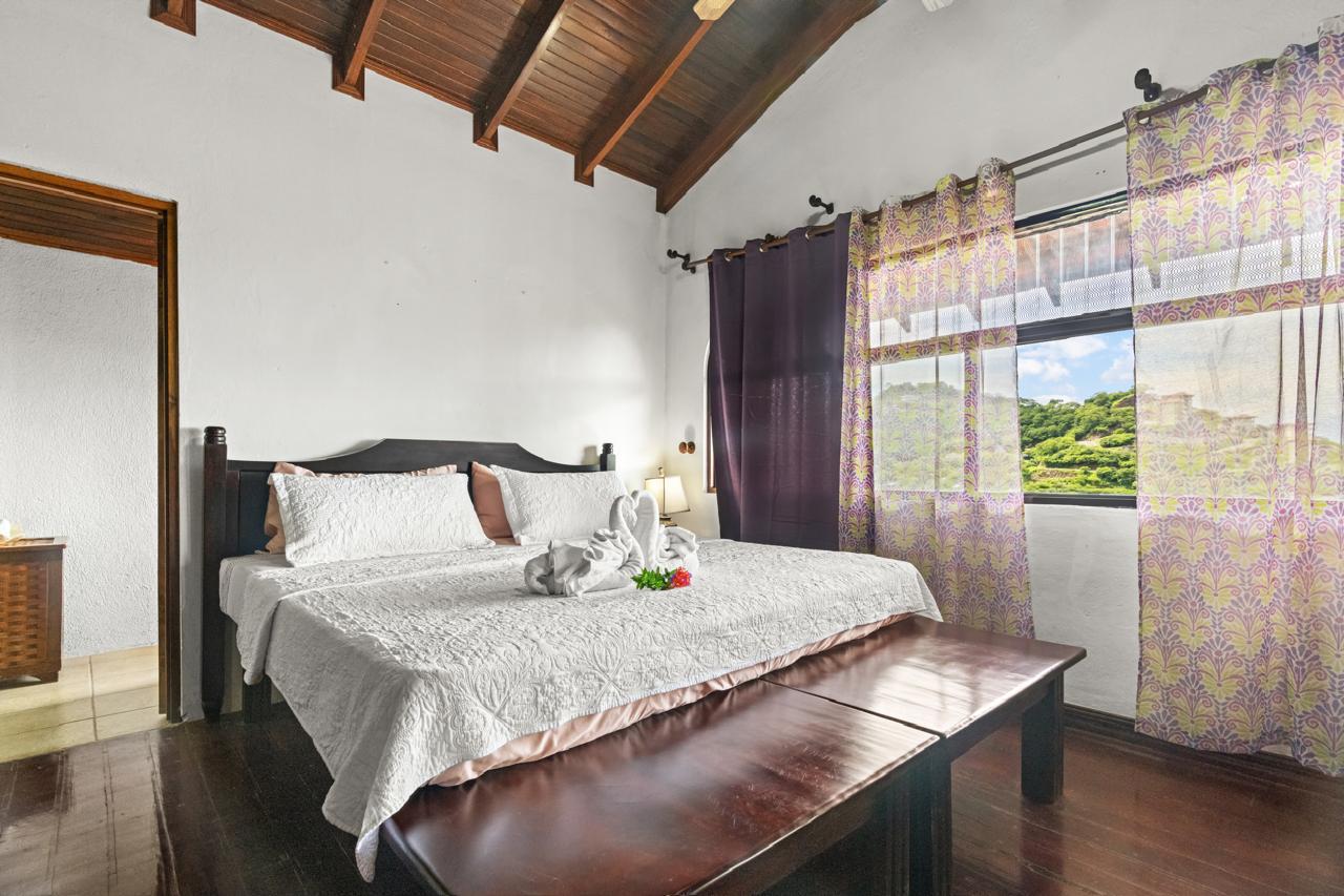 Luxury 19-Bedroom Property with Pools, Gardens & Stunning Ocean Views  photo 19