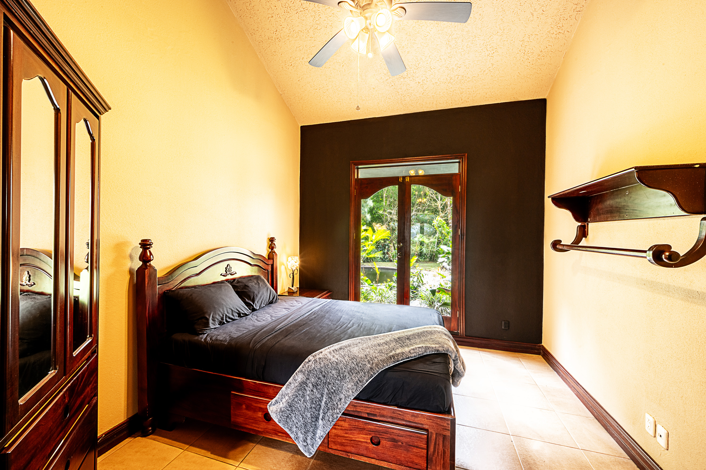 Spacious Arenal View Home with Cabins, Pavilion & Nature Trails  photo 32