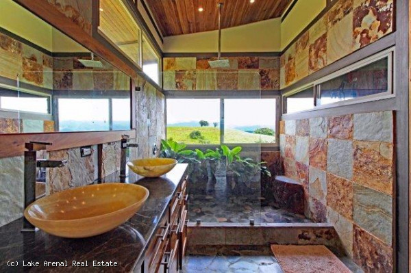 Modern Bali-Style Home, 8 BD, 5 BA 3,70 Acre In Nuevo Arenal photo 31