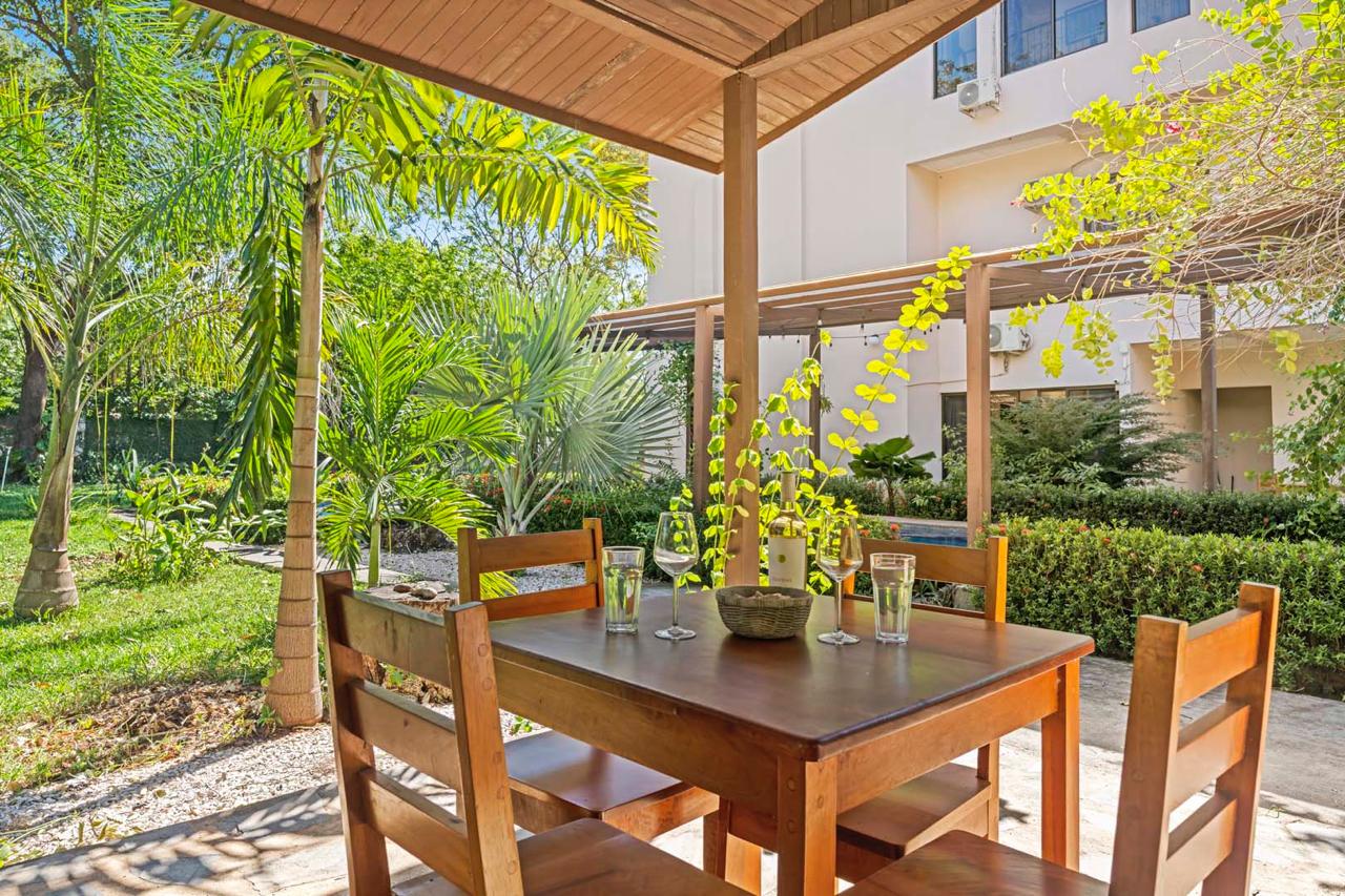 Beautiful 3-Story Property with 4 Apartments, Pool & Panoramic Comforts photo 11