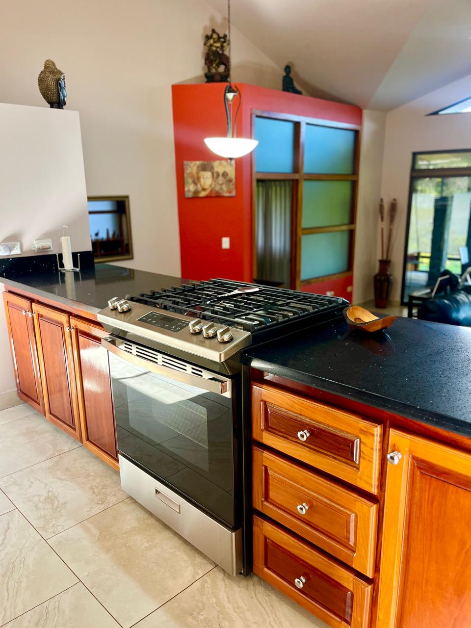 Beautiful Lake & Volcano View Home in Gated Community – Fully Furnished  photo 8