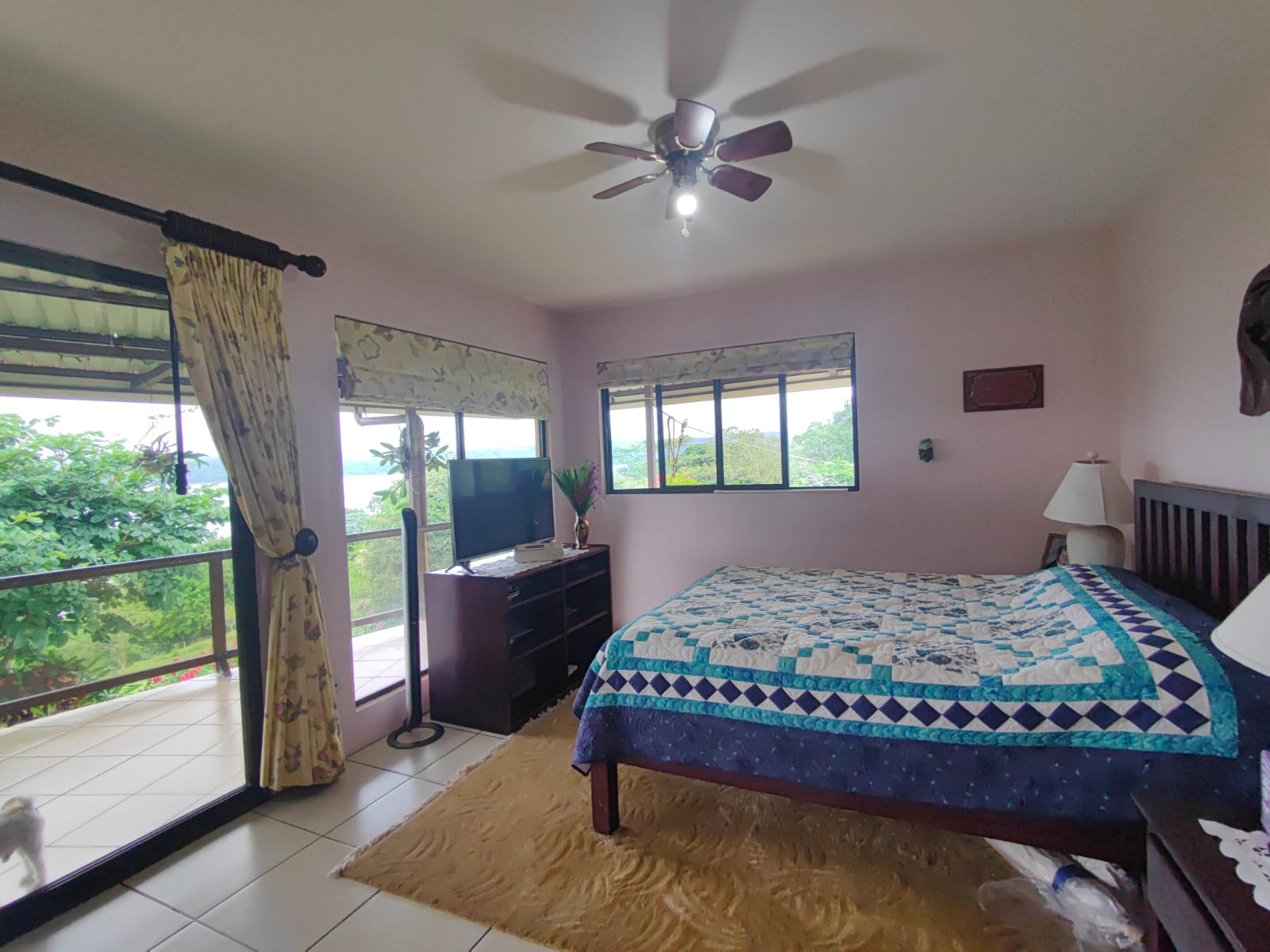 Sprawling, 2 BD/2 BA Home+Office+Apt+Stables+Green House in Tronadora photo 21