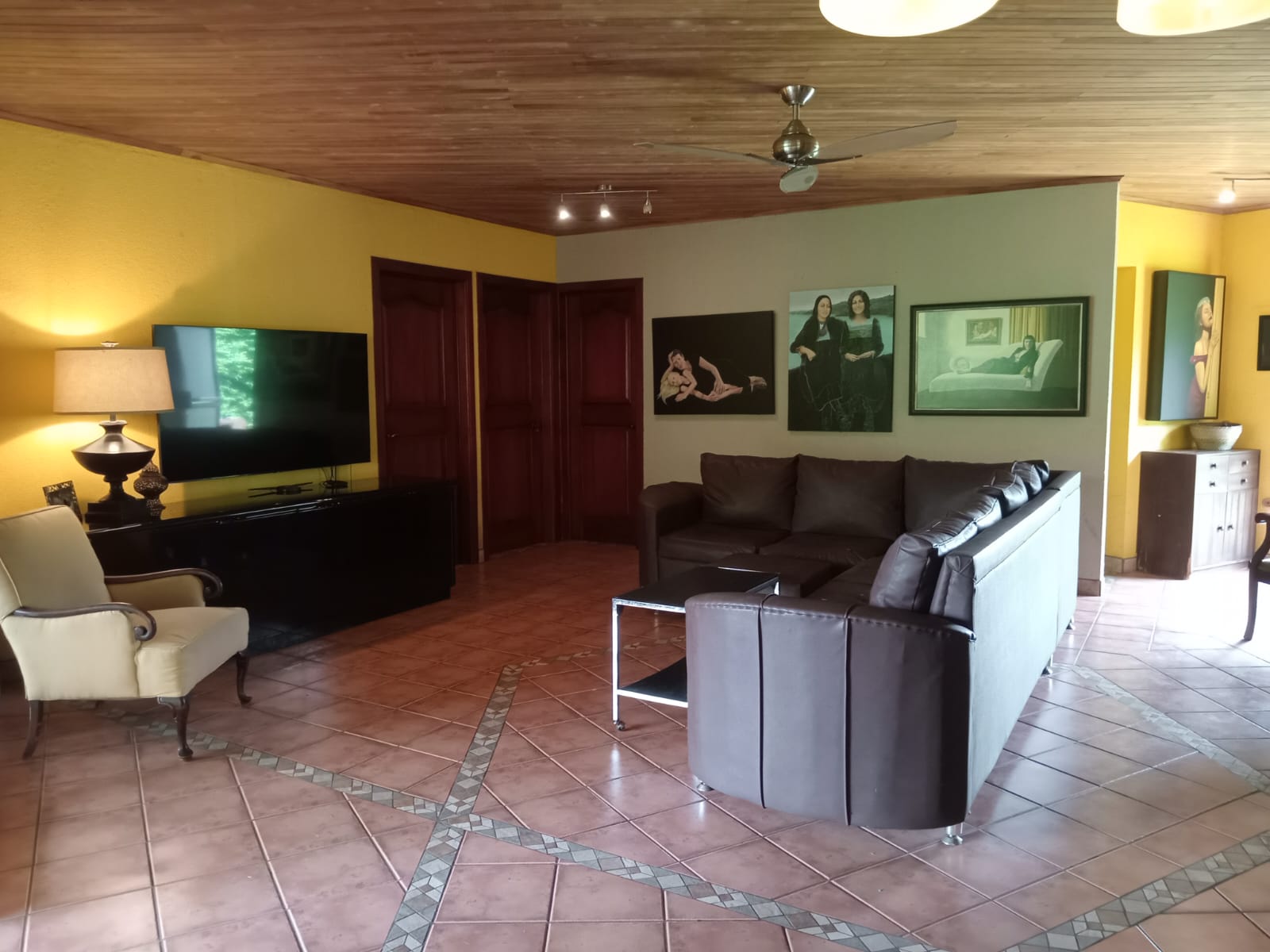 Commercial property: main house + 5 cabins + greenhouse + stable in Cinco Esquinas  photo 7