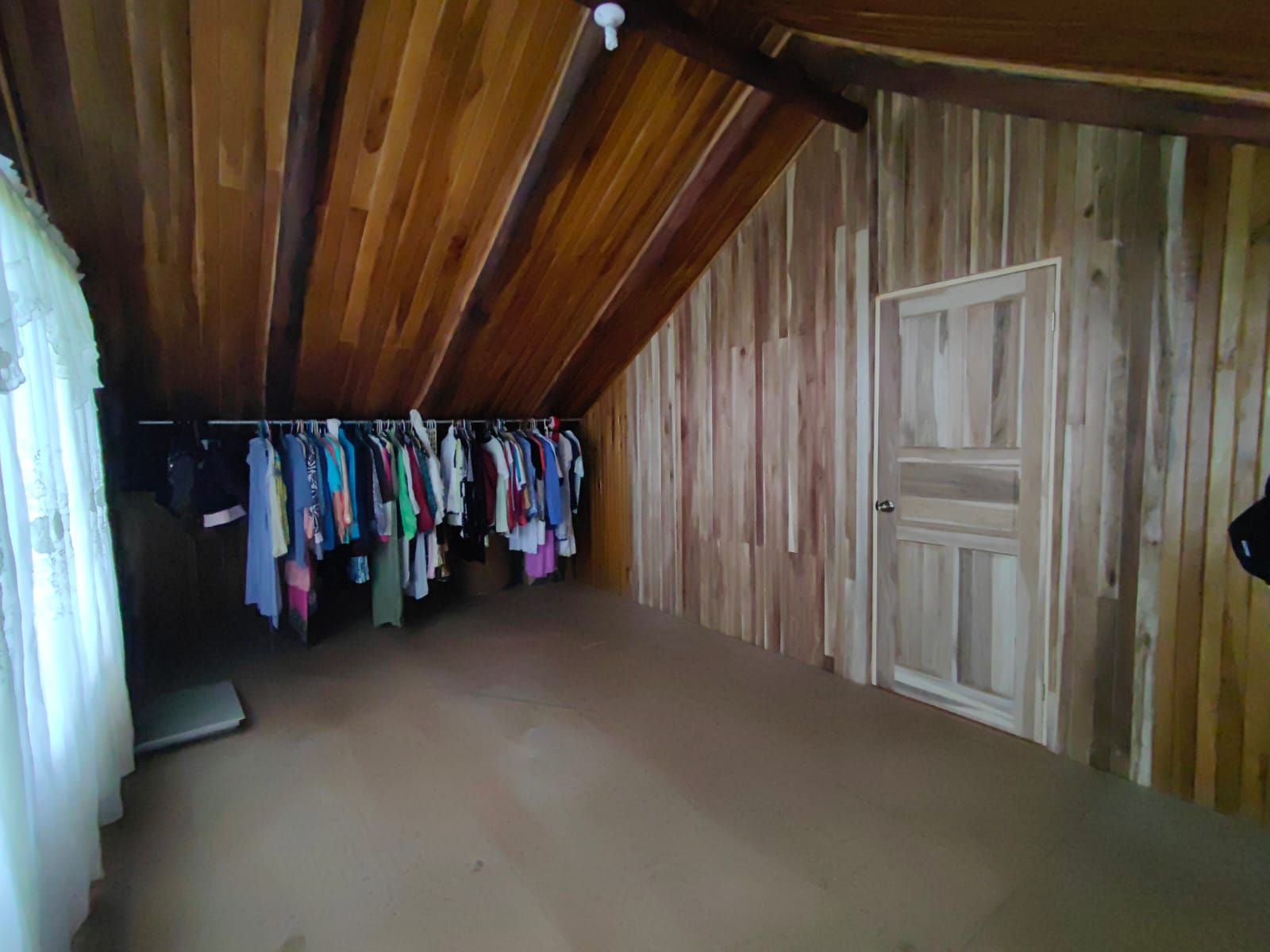 Beautiful, 2 Story, 3BD, 1BA A-Frame Home with Lake and Volcano Views- Nuevo Arenal photo 16