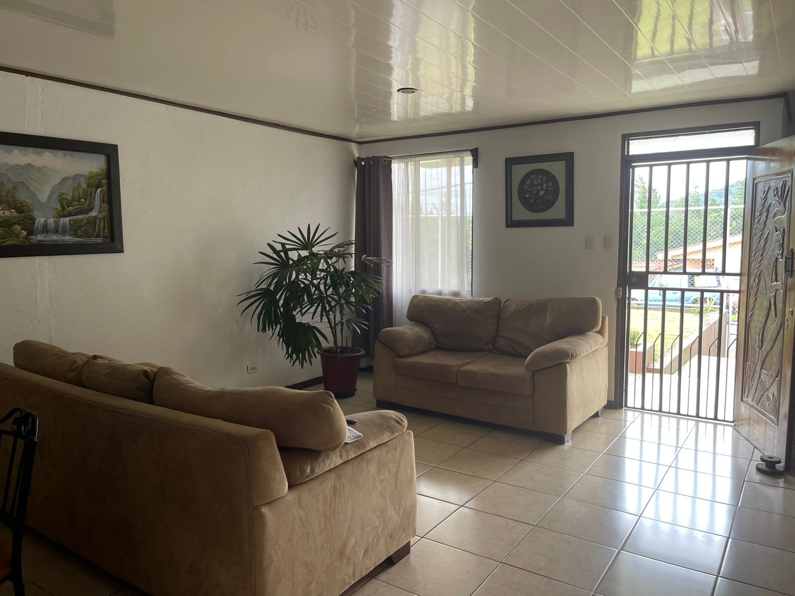 Charming 2 Bedroom 1 Bathroom Home in the Heart of Nuevo Arenal photo 9