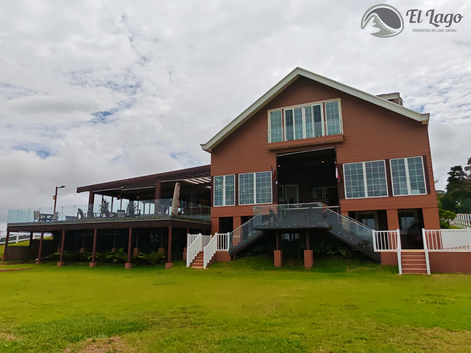 Luxury Estate w/ 8 BD, 9 BA, Private Forest, and Development Potential photo 8