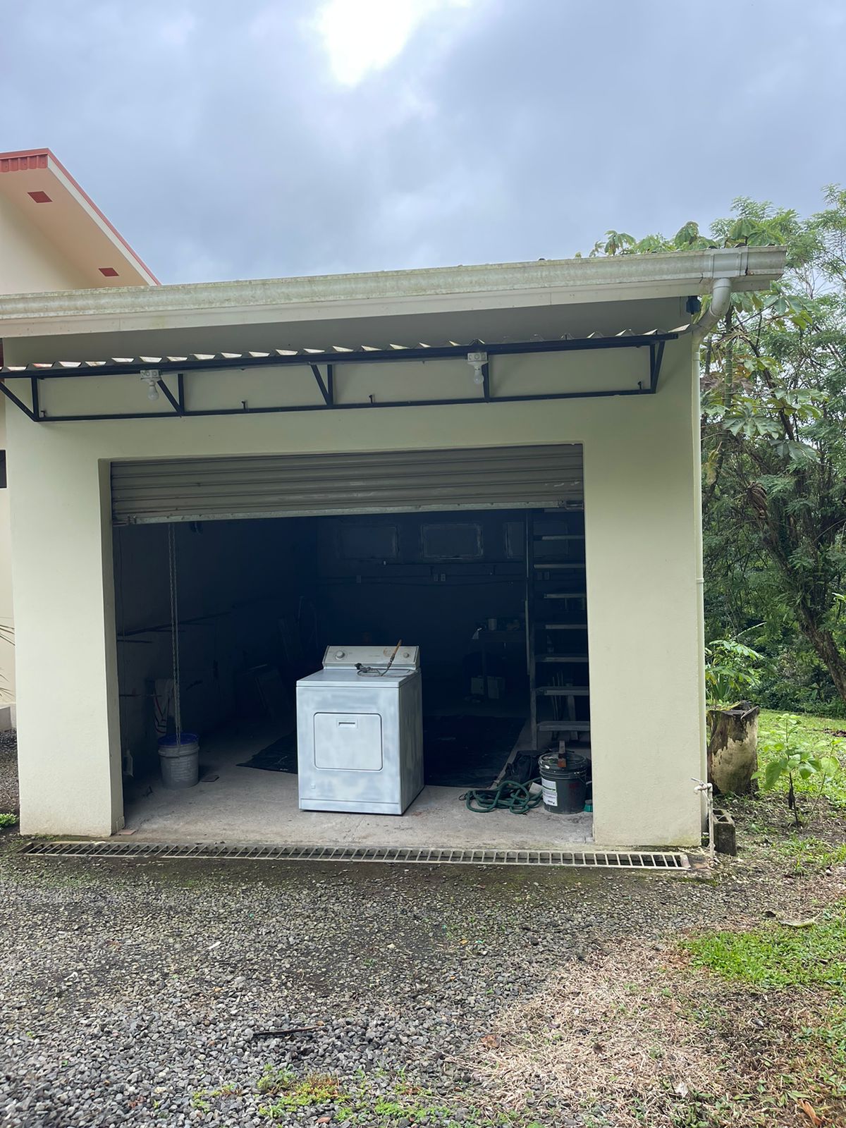 Charming 132 m² Home on 5,000 m² Lot w/ Creek in a Gated Community photo 7