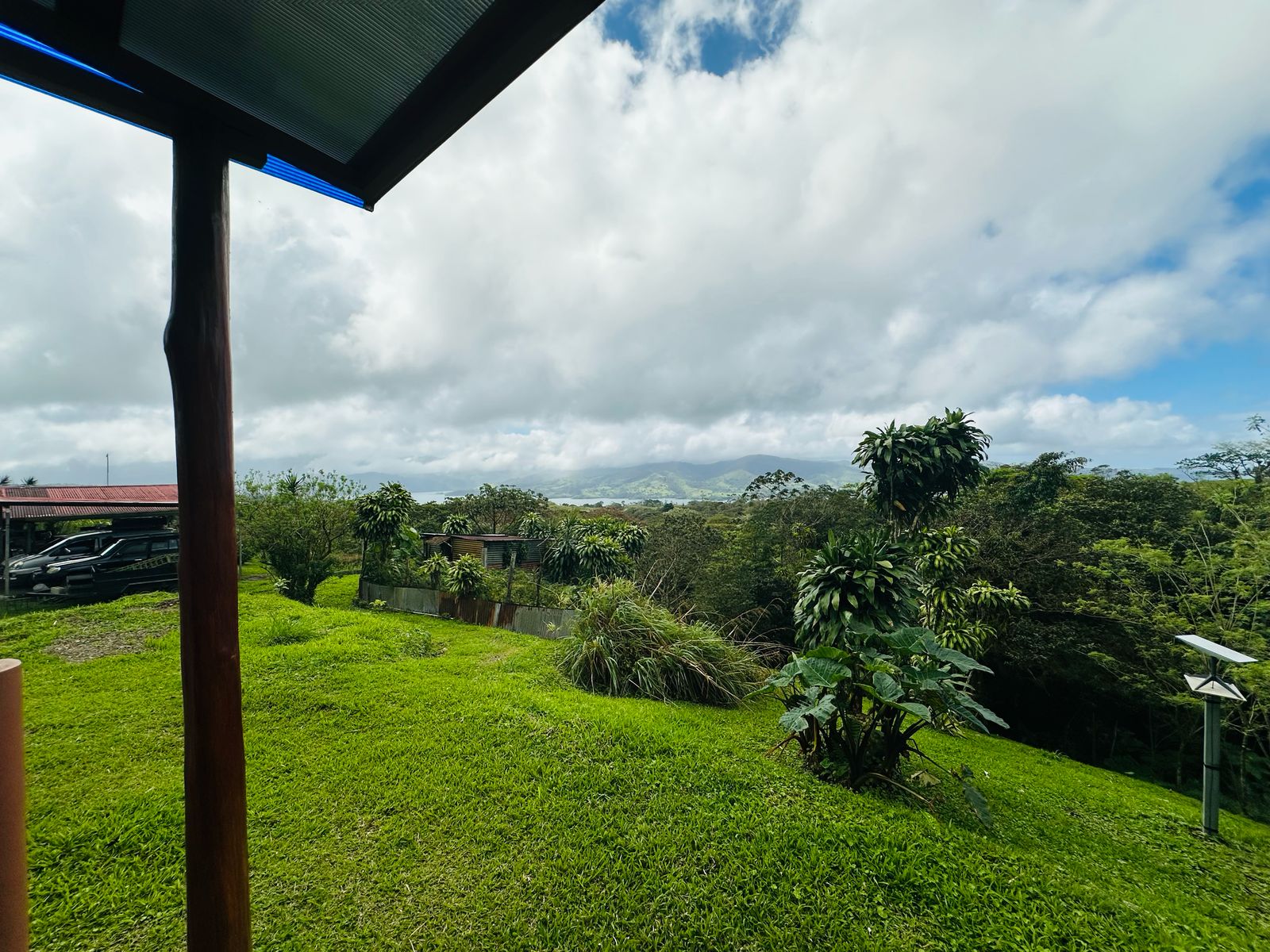 Newly 1 Bedroom 2 Bathroom Home with Lake and Volcano View  photo 25