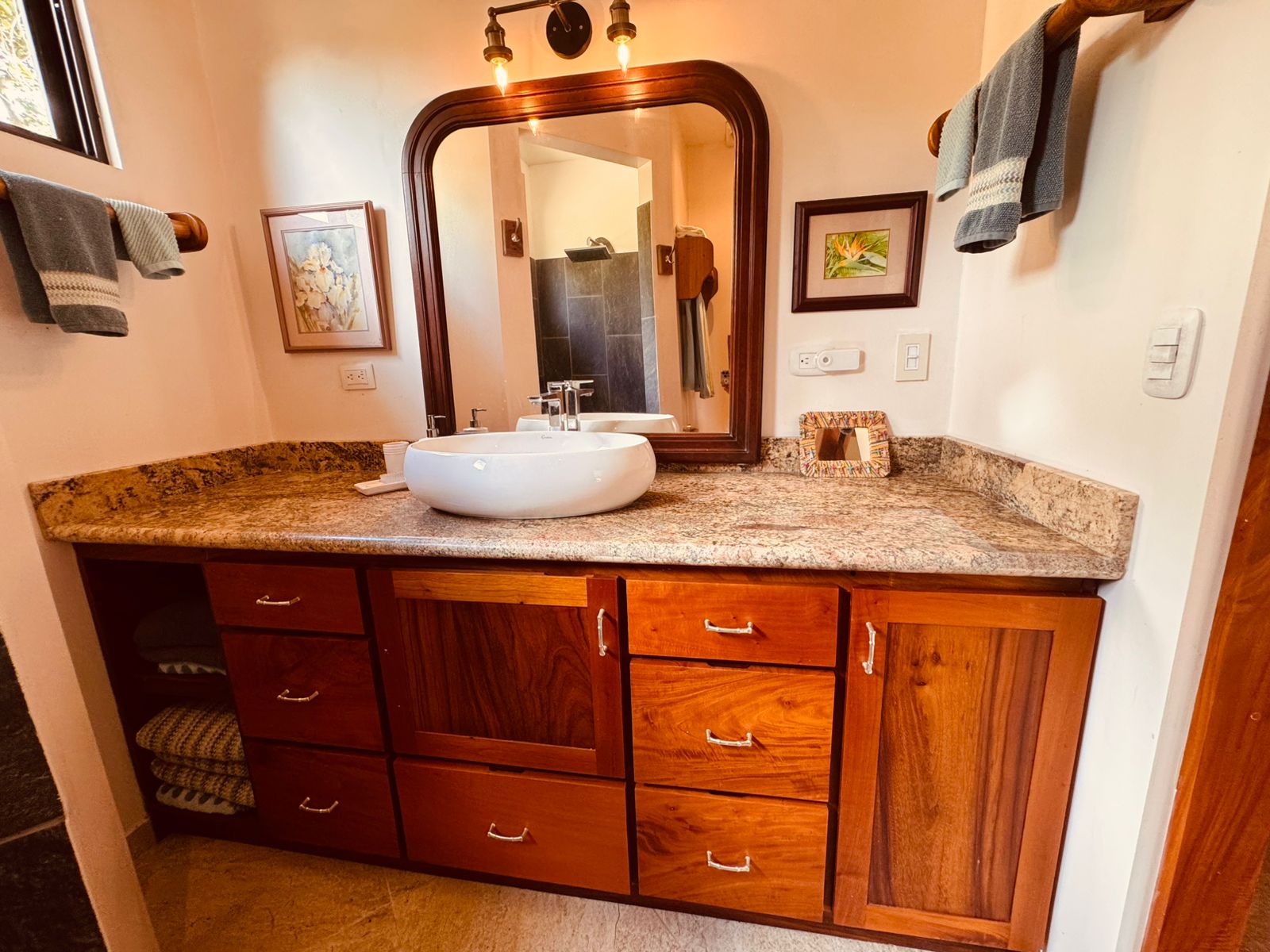 Lake & Volcano View Estate with Pool, Jacuzzi & Apt In El Aguacate photo 19