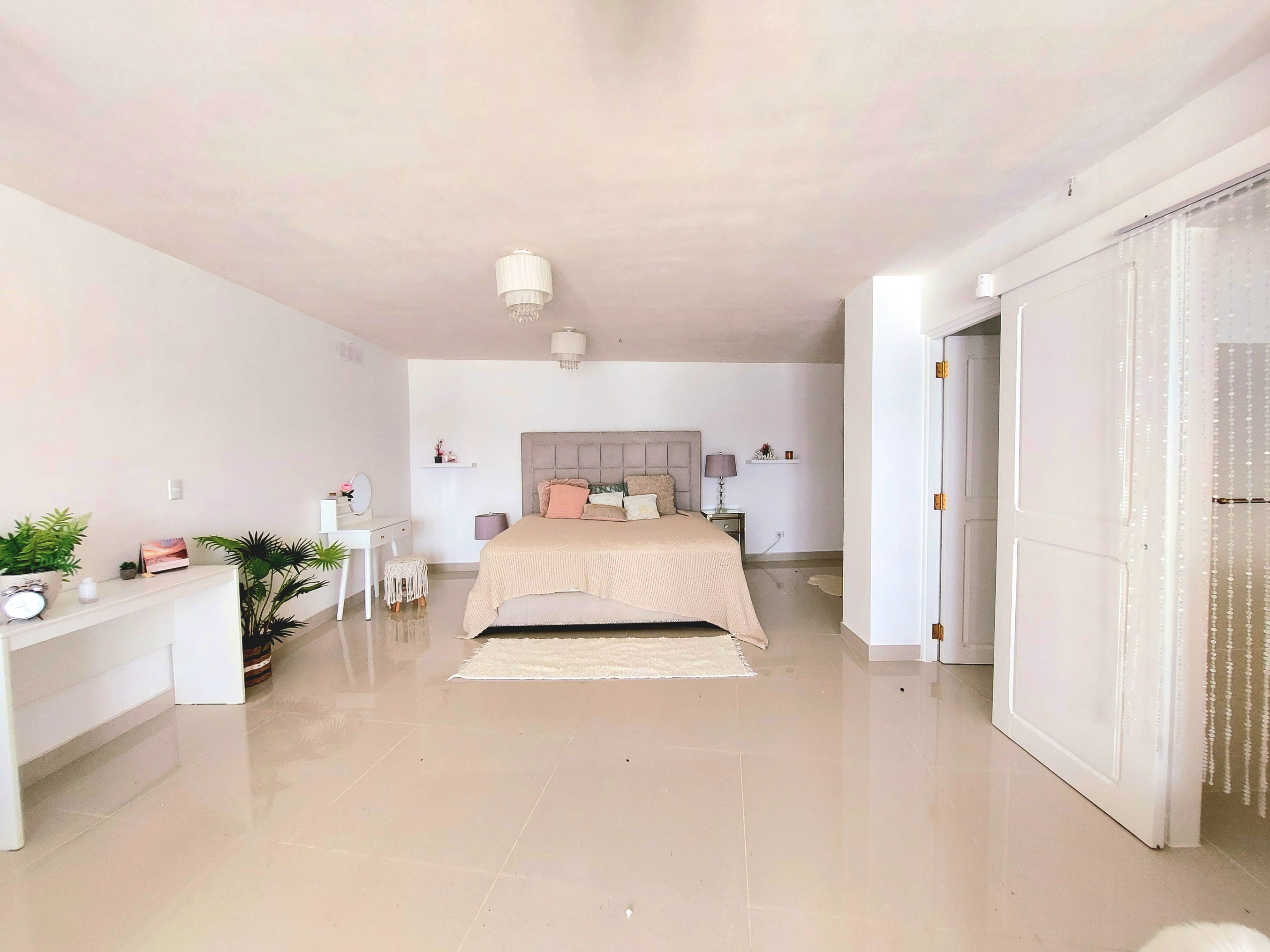 Luxury 7.41 Acre Estate 13 BD 10 BA w/ beautiful views of Lake Arenal & the Volcano  photo 27