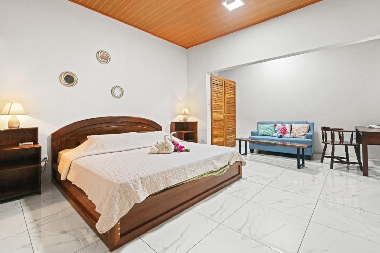 Luxury 19-Bedroom Property with Pools, Gardens & Stunning Ocean Views  photo 21