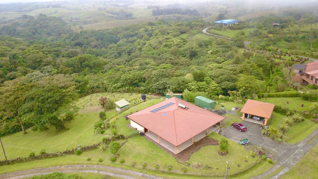 Mountain Top, Solar Powered, 3 bedroom Home in Nuevo Arenal  photo 26