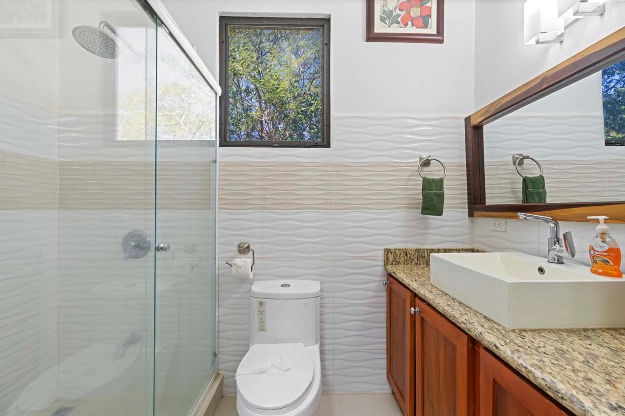 Beautiful 3-Story Property with 4 Apartments, Pool & Panoramic Comforts photo 33