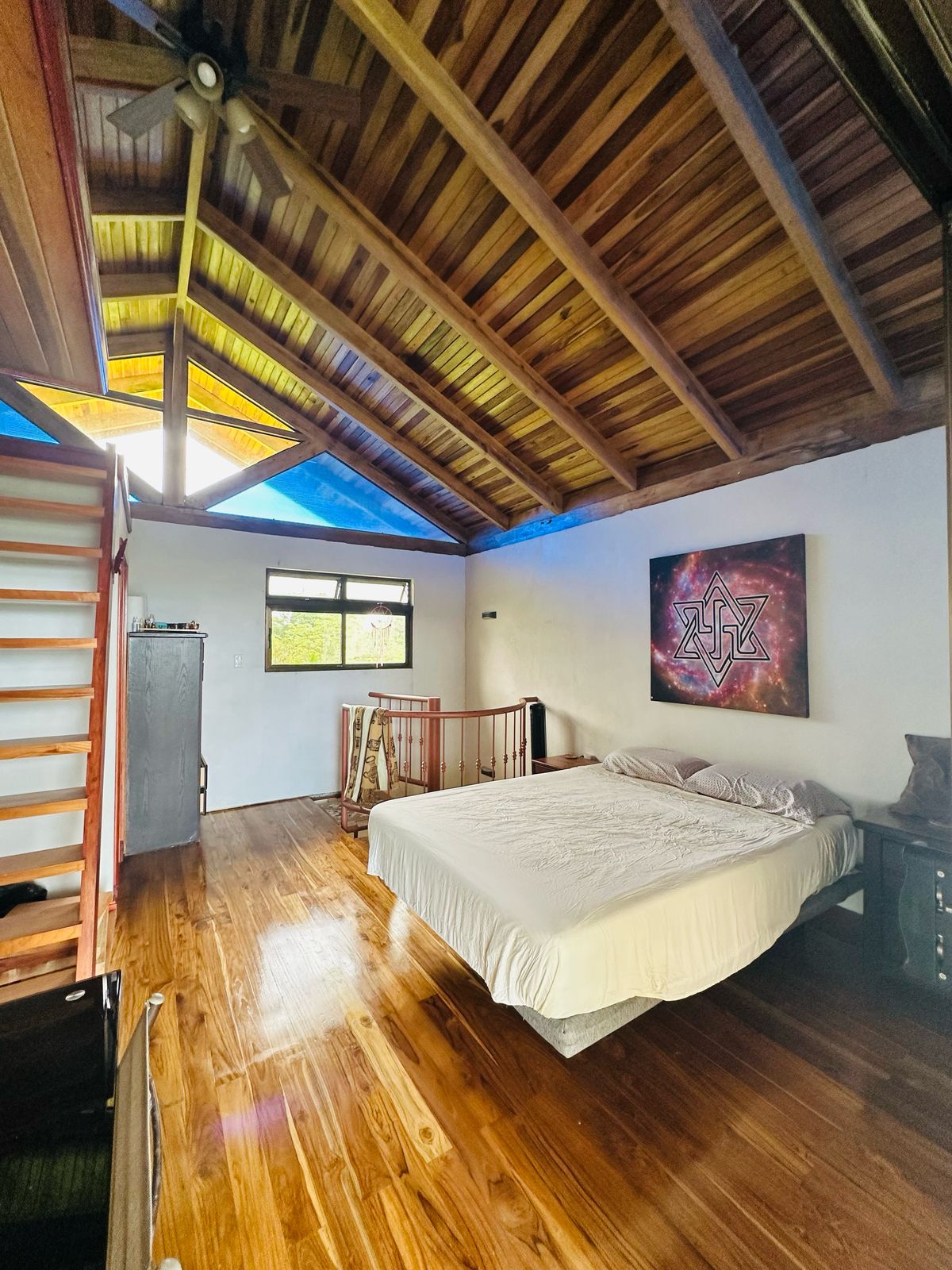 Newly 1 Bedroom 2 Bathroom Home with Lake and Volcano View  photo 16