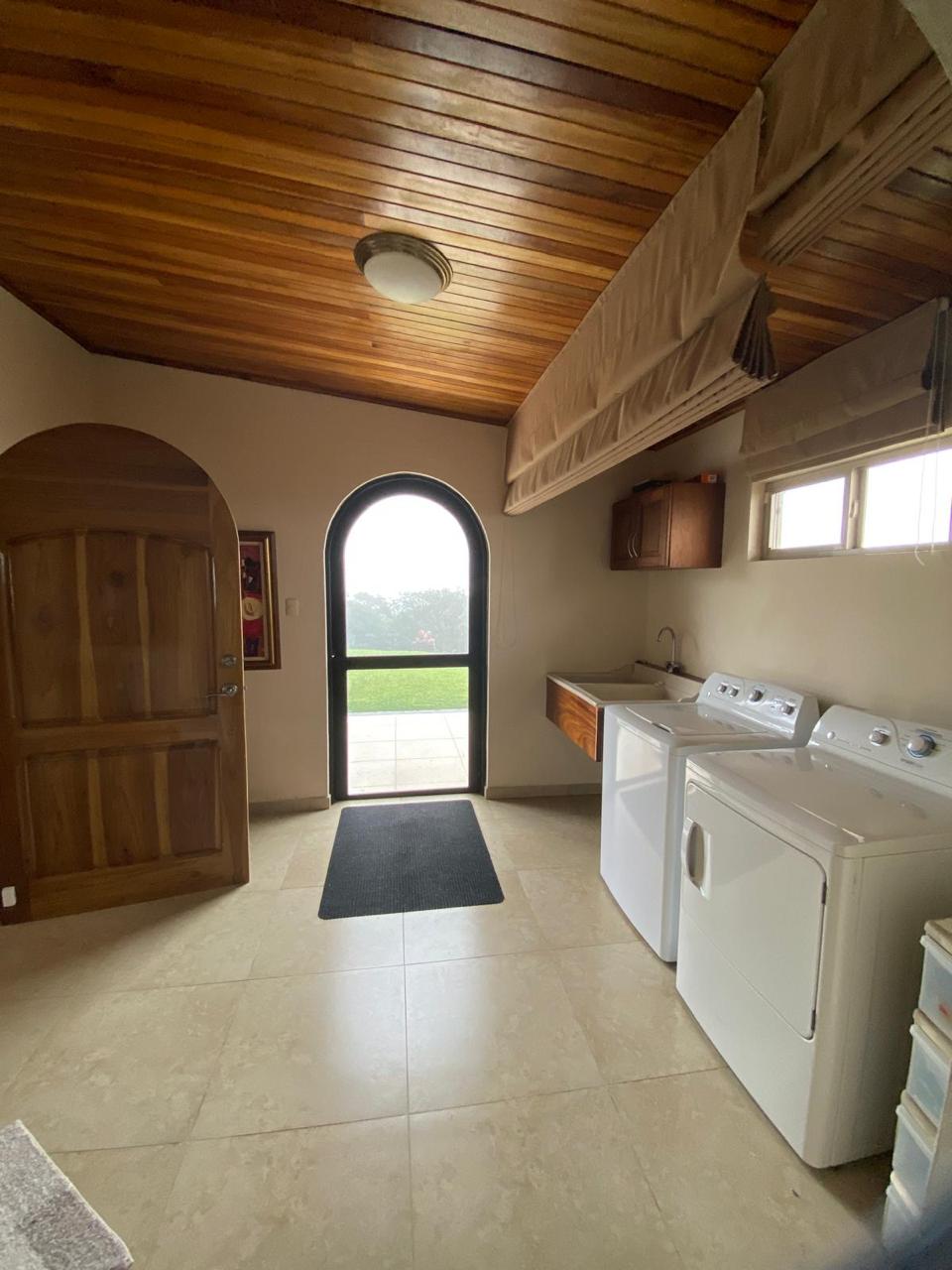 Furnished Loft Home with Jacuzzi and Panoramic Lake & Volcano Views photo 12